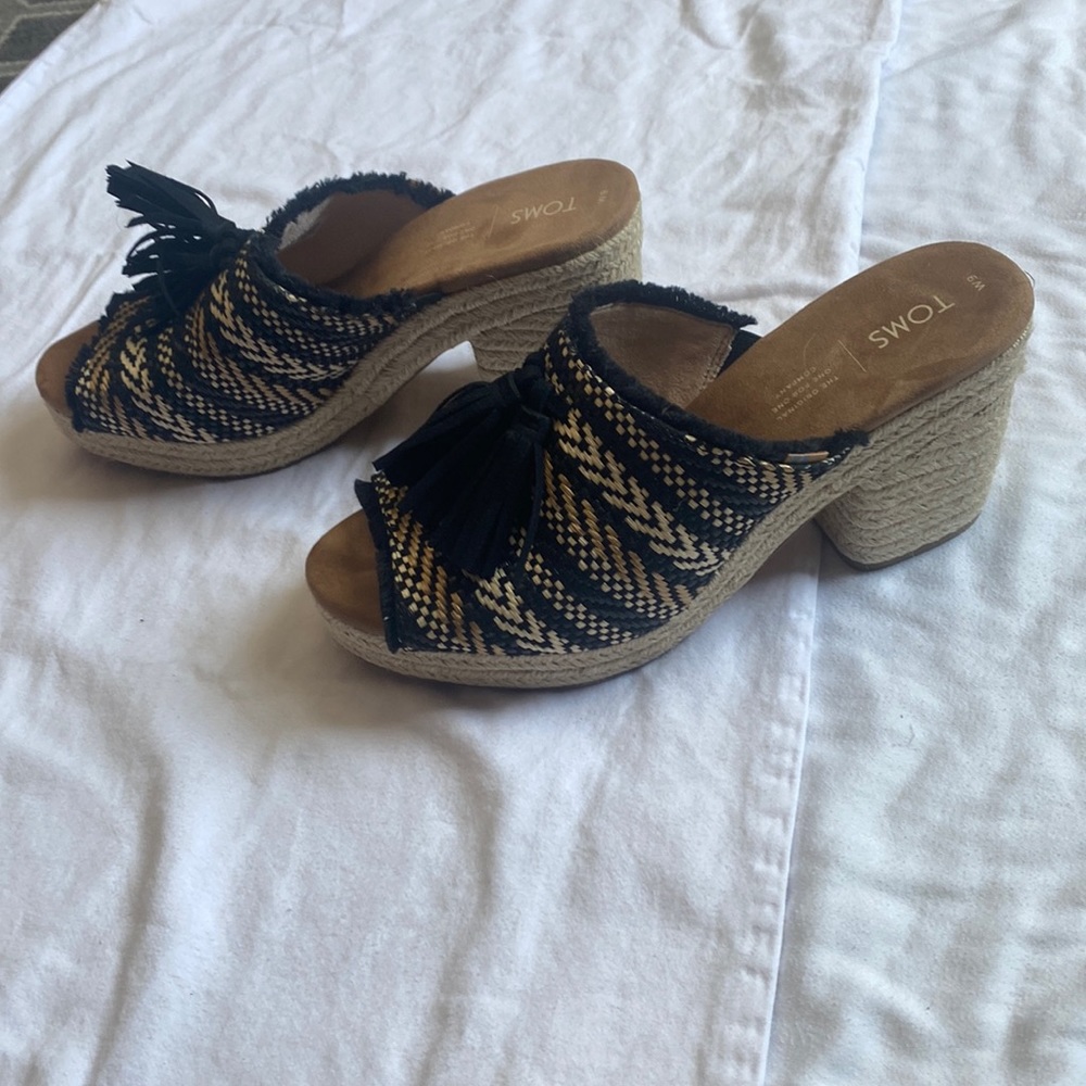 Toms woven mule sandal with ripe heel